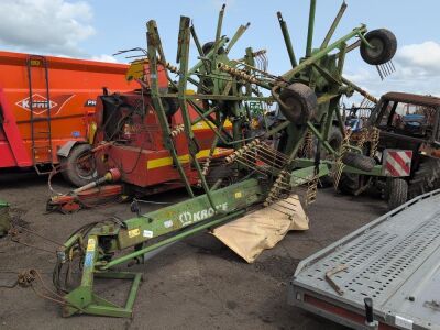 2004 Krone Rotary Tedder