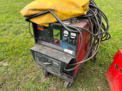 Idealarc DC400 Welder
