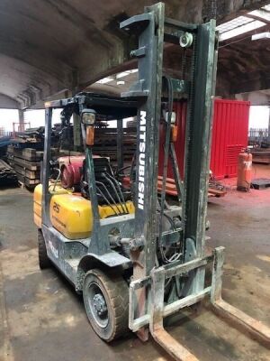 Mitsubishi FG25 Gas Fork Lift Truck - 4