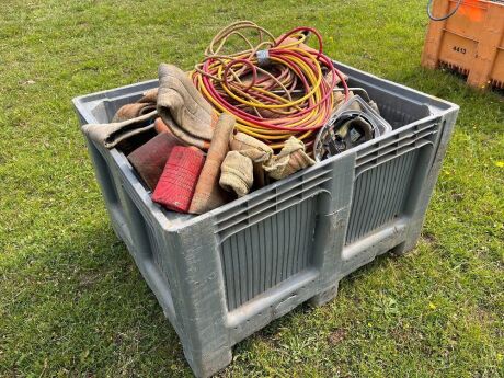 Quantity of Heavy Lifting Slings