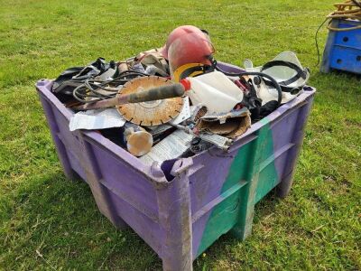 Stillage of Misc Items - 4