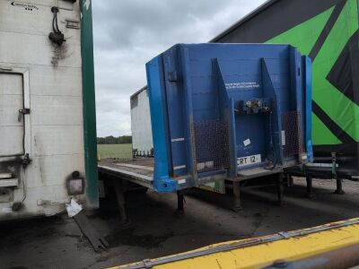 2004 Schmitz Triaxle Flat Trailer