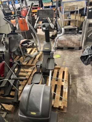 Technogym Synchro 1000 SP Cross Trainer