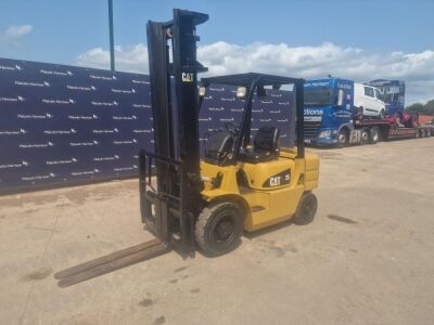 2003 Mitchibushi FD 25MC-T Straight Mast Forklift