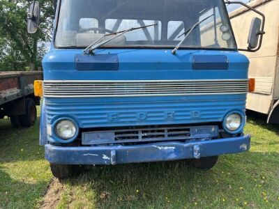 Ford 4 x 2 Flatbed Lorry - 3