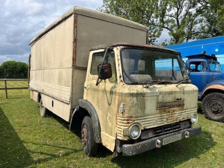1971 Ford 4 x 2 Box Lorry