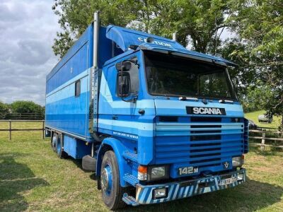 Scania 142M V8 8 x 4 Horsebox
