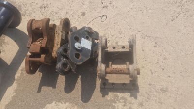 2 x Mini Digger Manual Quick Hitch's - 2