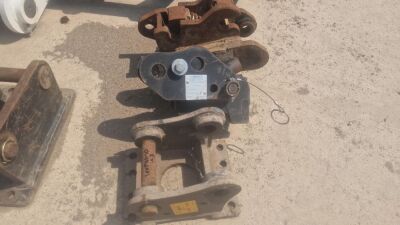 2 x Mini Digger Manual Quick Hitch's - 4