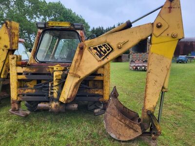 Jcb 3C 11 Starts and Drives - 9