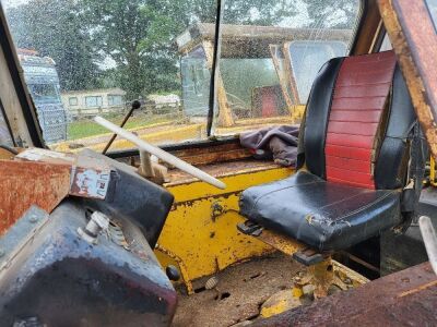 JCB 3C 11 Starts and Drives - 9