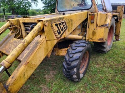 Jcb 3C 11 Starts and Drives - 13