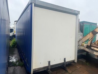 Curtainside Body