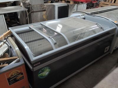 AHT Athen 210XL Freezer