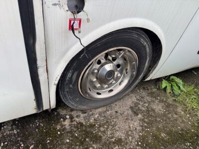 2011 King Long XMQ6800 31 Seat Midi Coach - 9