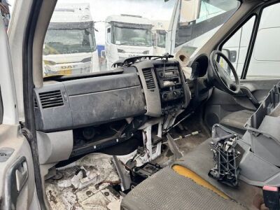 2009 Mercedes Sprinter 311 CDI MWB Van - 8