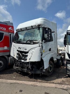 Iveco S-Way 490 6x2 Midlift Tractor Unit