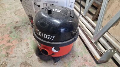 240v Neumatic Henry hoover HVR160-11