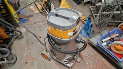 2017 240v Taski Vacumat 44T Wet Vacuum