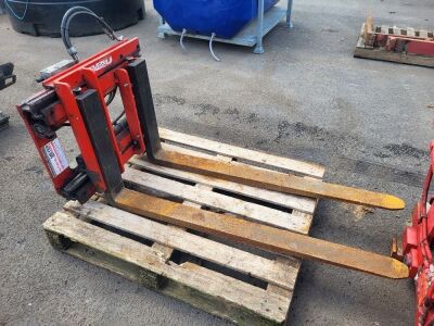 Bolzoni Auramo Hydraulic Fork Attachment  