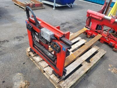 Bolzoni Auramo Hydraulic Fork Attachment   - 2