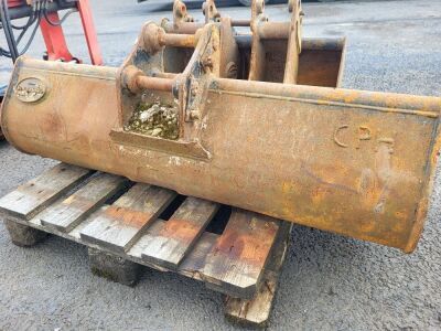 Strickland 4ft Ditching Bucket 30mm pins - 3