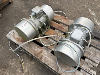 2x 1.2Kw Friedreich Vibrating Electric Motors  