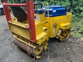 Bomag 120AD-2 Twin Drum Roller - 3
