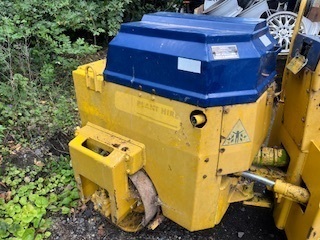 Bomag 120AD-2 Twin Drum Roller - 5