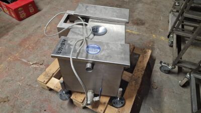 240v Gru Automatic Grease Recovery Unit