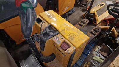 Jungheinrich EJE 116 Battery Pallet Truck