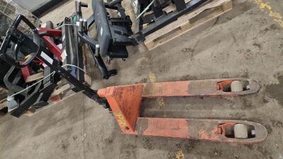 Toyota Pallet Truck - 3
