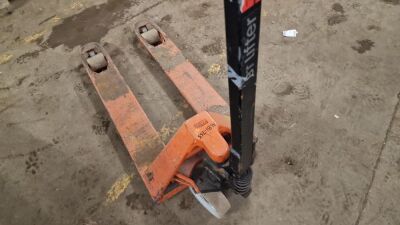 Toyota Pallet Truck - 5