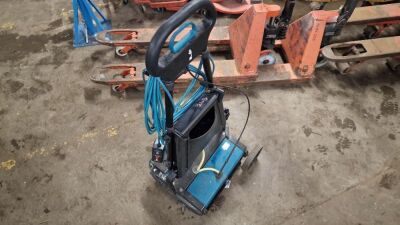 Truvox Multiwash 240v MW340/ Pump Floor Scrubber - 2