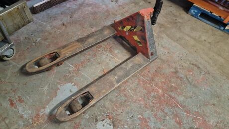 BT Products Pallet Truck