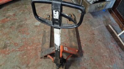 BT Products Pallet Truck - 3