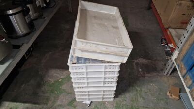 Large Qty of Plastic Food Trays