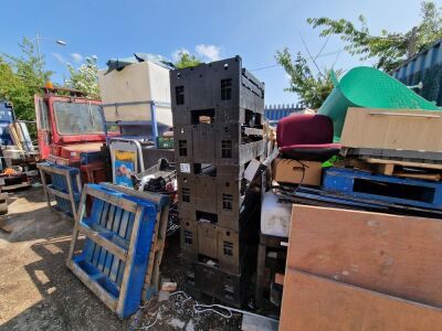 Quantity of Plastic Crates