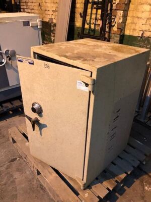 Dudley Safes, Combination Safe 