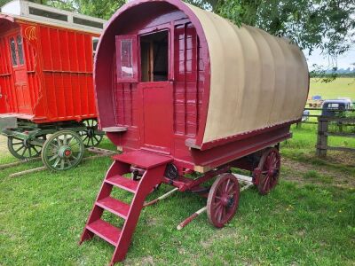 Bow Top Horse Drawn Gypsy Caravan - 2