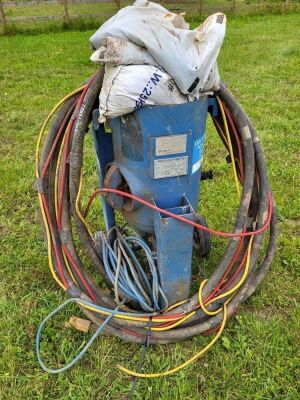 Airblast Shot Blasting Vessel & Equipment