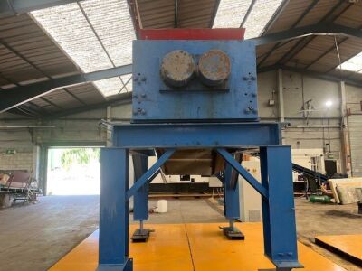 Shred Tech ST200 Industrial Twin Shredder - 3