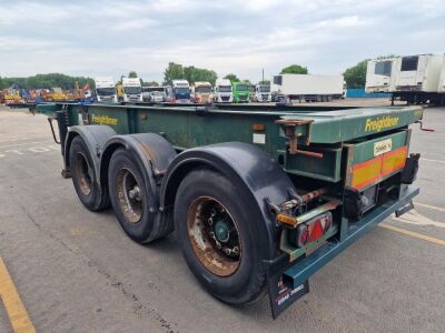 2007 Dennison Triaxle Sliding Skeletal Trailer - 3