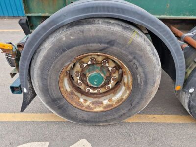 2007 Dennison Triaxle Sliding Skeletal Trailer - 5