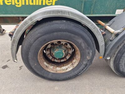 2007 Dennison Triaxle Sliding Skeletal Trailer - 9
