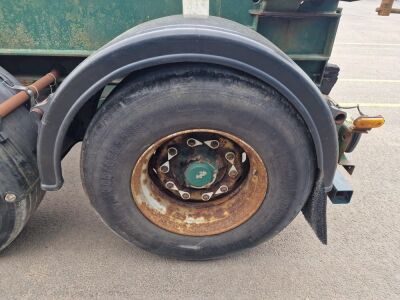 2007 Dennison Triaxle Sliding Skeletal Trailer - 11