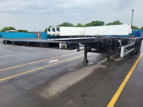 2002 Nooteboom Triaxle Hook Loader Chassis Trailer