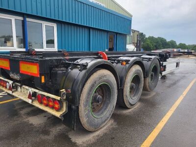 2002 Nooteboom Triaxle Hook Loader Chassis Trailer - 3