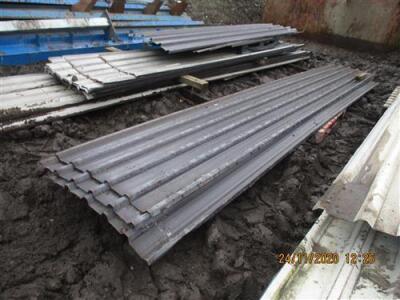 Steel Building Parts, To Include - Girders, Cross Members, Cladding + Insulated Cladding - 15