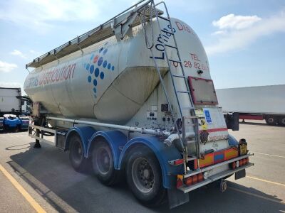 2011 Feldbinder 43³ Triaxle 3 Pot Powder Tank Trailer - 3